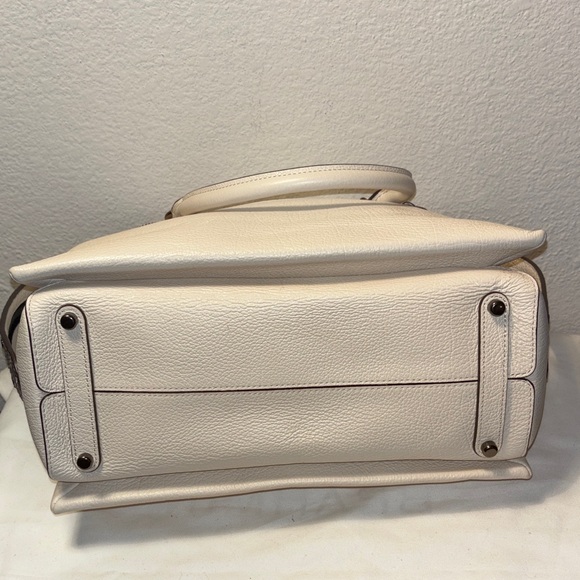 Coach Drew Satchel in chalk/white pebble leather with snakeskin detailing - Picture 6 of 10